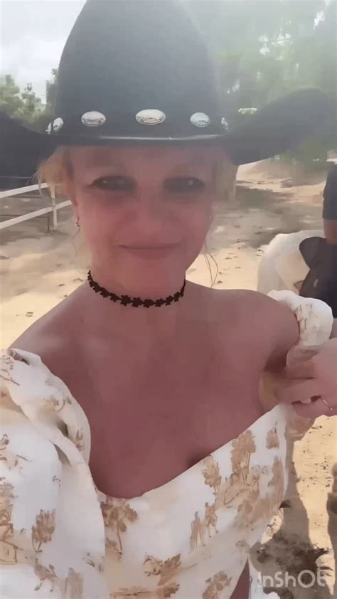 britney spears horseback topless|Britney Spears rides horse completely topless but says she。